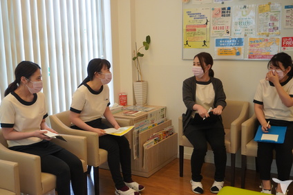 スタッフミーティング