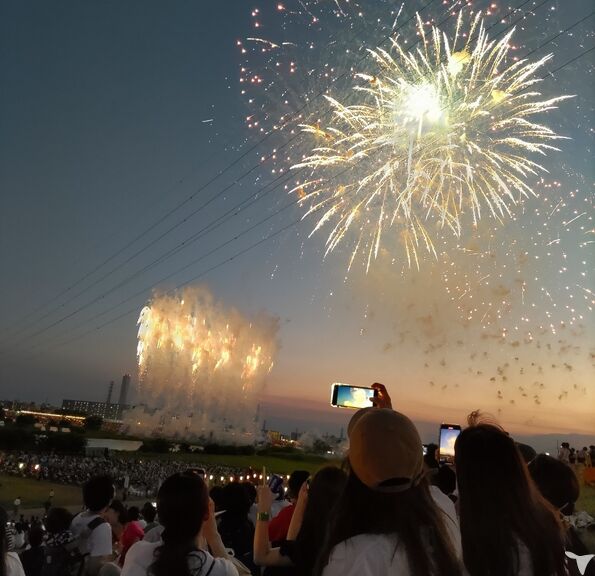 座敷席の花火鑑賞最高です