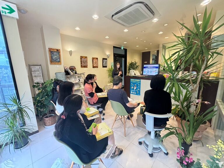 新商品の説明会