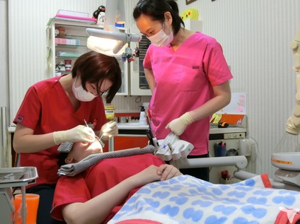 衛生士さんの相互練習風景