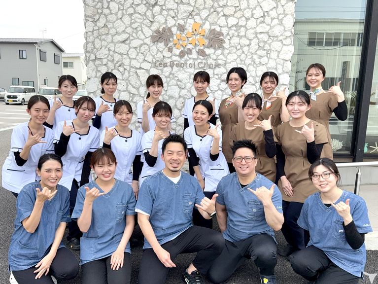 スタッフ集合写真