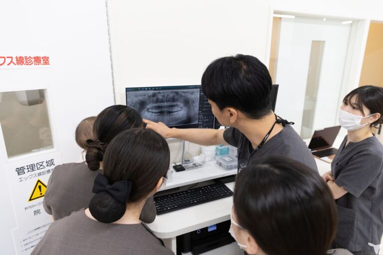 院長・先輩がサポート