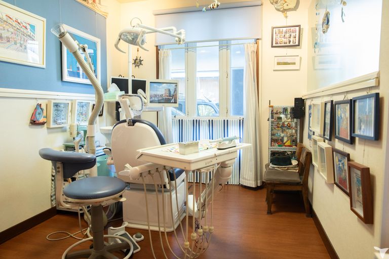 動線分離・半個室の診療室