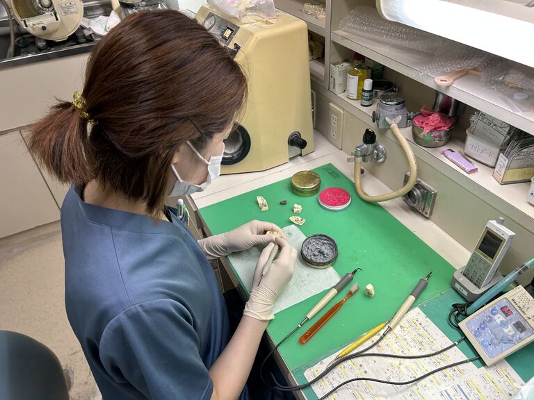 技工の技術を磨く