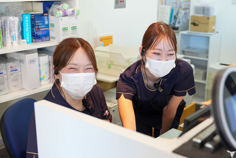 スタッフ仲良し♪