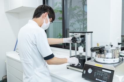 義歯製作装置