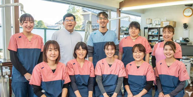 スタッフ集合写真